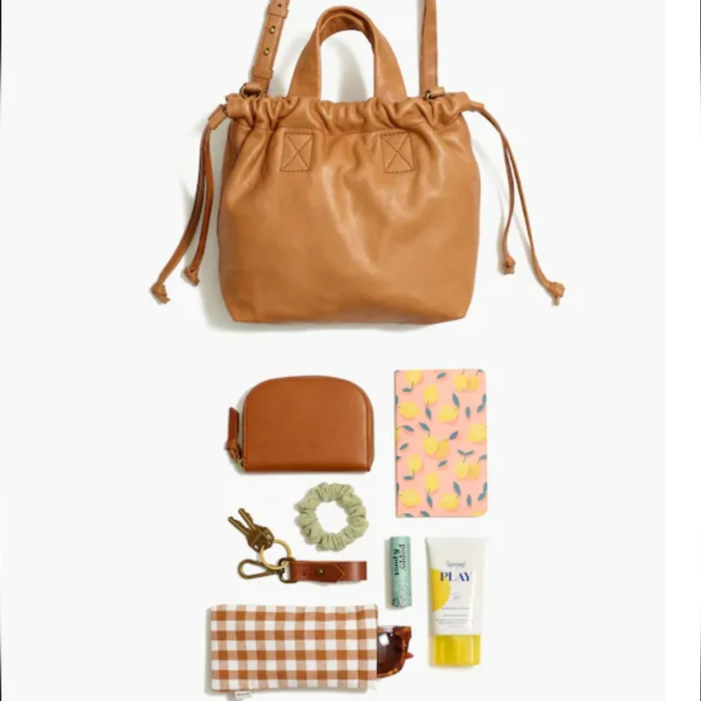 NWT {Madewell} The Piazza Crossbody Bag in Black - Picture 4 of 7
